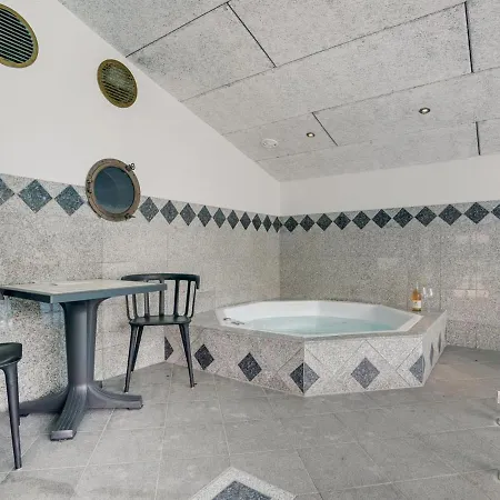 Nana - 4km From The Sea By Interhome