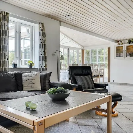 Prázdninový dům Nana - 4km From The Sea By Interhome *